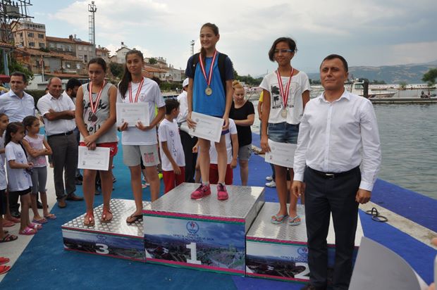 Yüzme Yarışları - 1