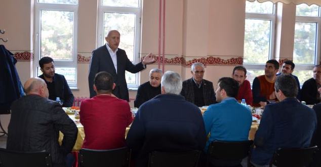 Isparta’nın Şarkikaraağaç ilçesinde Büyük Birlik Partili Belediye Başkanı İsa Çarkacı