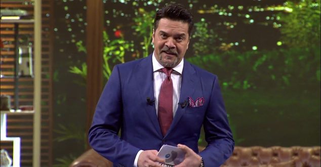 Kanal D’de yayınlanan Beyaz Show programında canlı canlı PKK propagandası