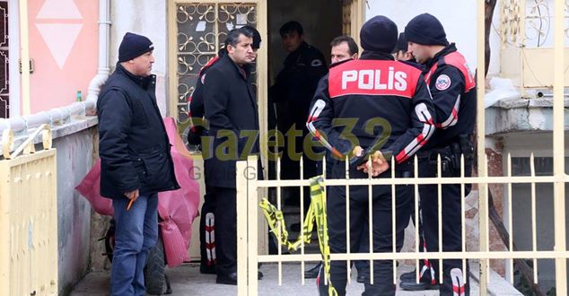 Isparta’da şifozreni hastası Mustafa A., para vermediği için önce annesini,