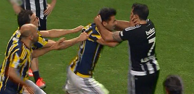 Acun Ilıcalı’nın düzenlediği “4 Büyükler Salon Turnuvası”nda kavga çıktı! TV8’de