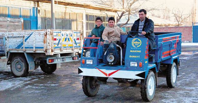 Isparta’nın Senirkent ilçesi Büyükkabaca beldesinde 10 atölyede, yüzde yüz yerli
