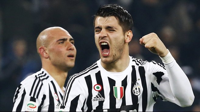 İtalya Serie A'da Şampiyonluğa oynayan iki takımın mücadelesinde Juventus, Napoli'yi