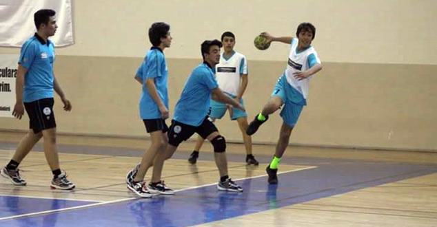 Isparta Hentbol Erkek ve Kız takımları, Karaman’daki Anadolu Yıldızlar Ana