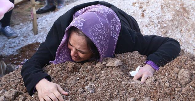 Zonguldak’da boğazı kesilerek öldürülen Necla Sağlam’ın cenazesi, memleketi Isparta’nın Eğirdir