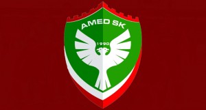 Amed Sportif futbolcusu Deniz Naki, "sportmenliğe aykırı açıklamaları" ile "ayrımcılık