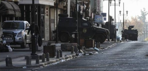 Diyarbakır’ın Sur ile Şırnak’ın Cizre ilçelerinde terör örgütü PKK’ya karşı