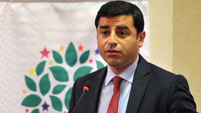 Aralarında Demirtaş'ın da bulunduğu 20 HDP milletvekili hakkında hazırlanan 22