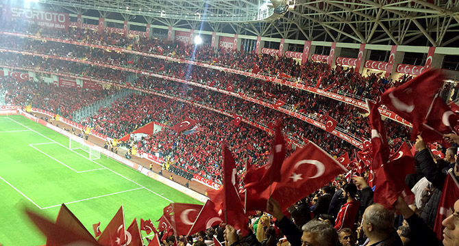 18 yıl aradan sonra Antalya'da yapılan EURO 2016 öncesi Türkiye