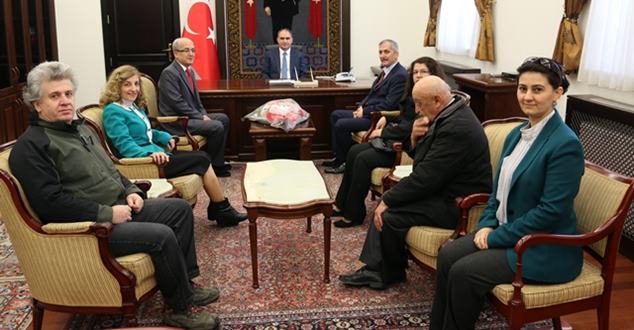 Isparta Valisi Vahdettin Özkan 14 Mart Tıp Bayramı dolayısıyla Isparta-Burdur