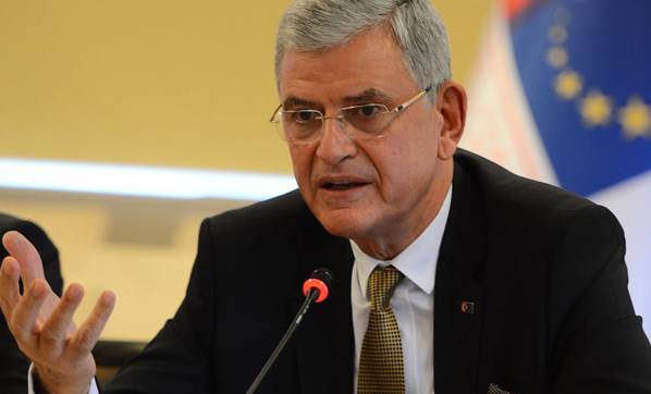 AB Bakanı Volkan Bozkır, Türkiye'nin sığınmacı zirvesindeki önerilerinin AB'de şaşkınlık