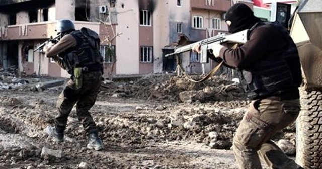 Şırnak'ın İdil ilçesinde PKK'lılar ile sağlanan sıcak temas ile çıkan