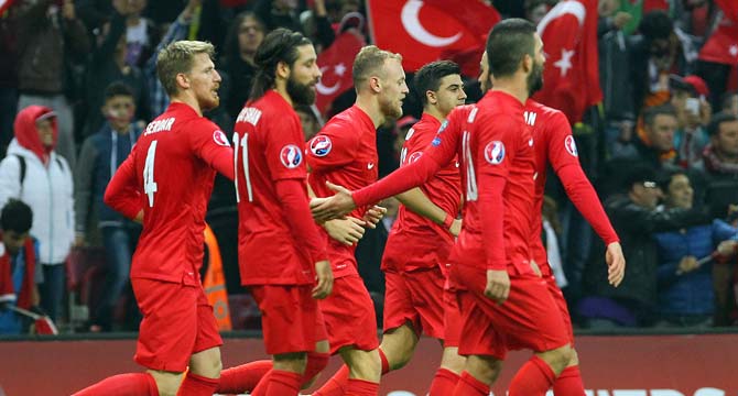 Türkiye A Milli Futbol Takımı'nın, İngiltere ile tarihinde ilk kez