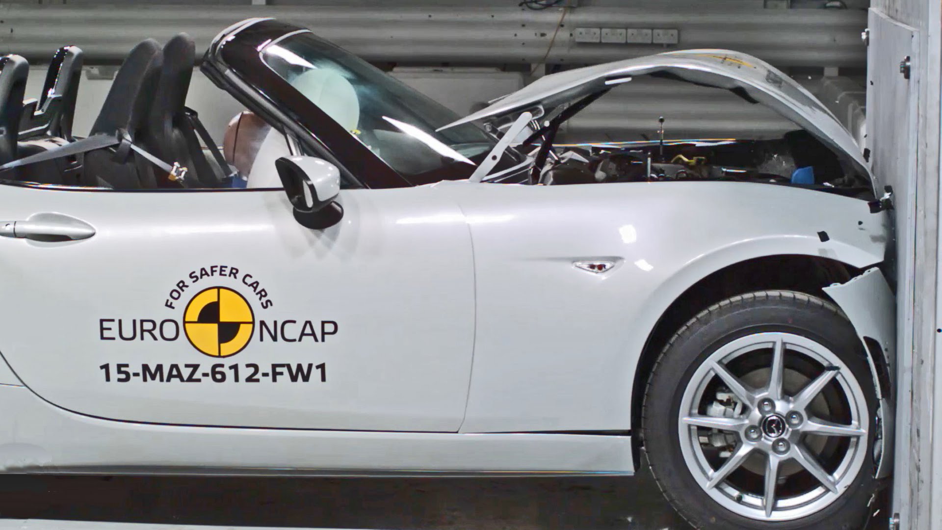 EURONCAP çarpma testlerinden başarıyla çıkan Mazda MX-5 'World Car Reward'