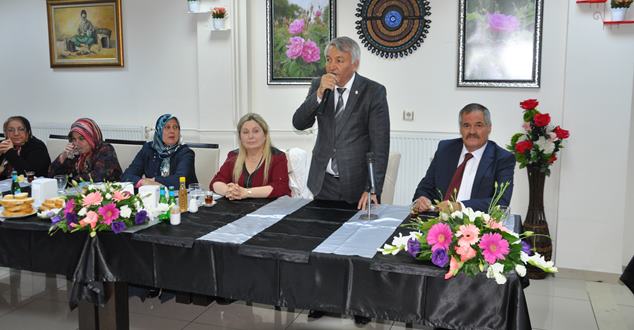 Isparta Belediye Başkanı Yüksek Mimar Yusuf Ziya Günaydın ve eşi