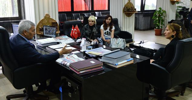 Hayvan severlerden gönüllü destek