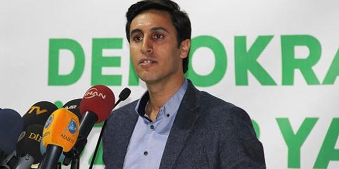 Diyarbakır Cumhuriyet Başsavcılığınca başlatılan soruşturma kapsamında gözaltına alınan Demokratik Bölgeler