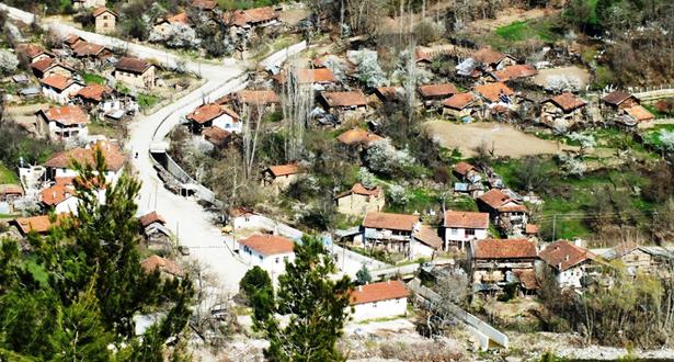 Isparta ve Antalya sınırlarında 17 kilometrekare alanı kapsayan Kasımlar Barajı