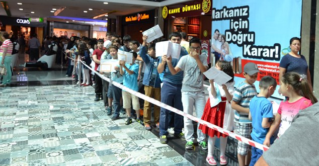 Iyaşpark Alışveriş ve Yaşam Merkezi okulların yaz tatiline girmesiyle birlikte