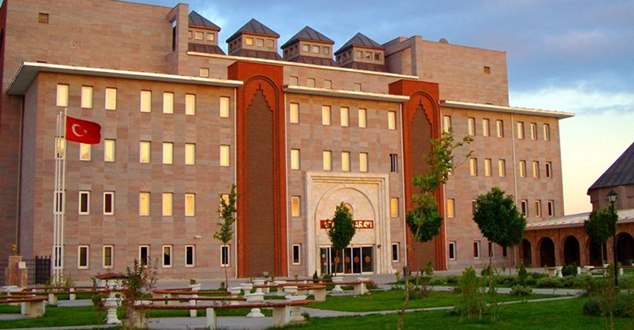 Isparta’da FETÖ/PDY'ye yönelik soruşturma kapsamında görülen davanın bugünkü duruşmasında müştekilerden