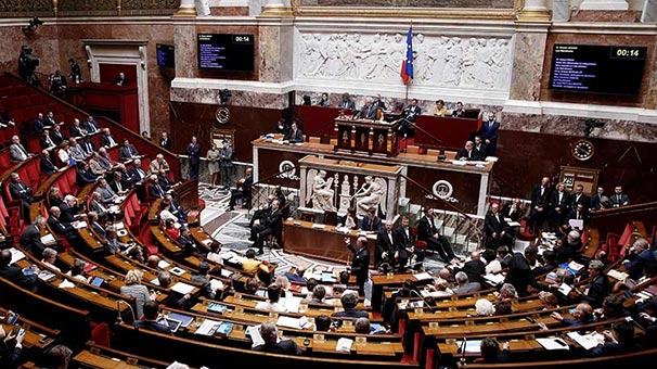 Fransa Ulusal Meclisi’nde kabul edilen yasa değişikliği teklifiyle, sözde Ermeni