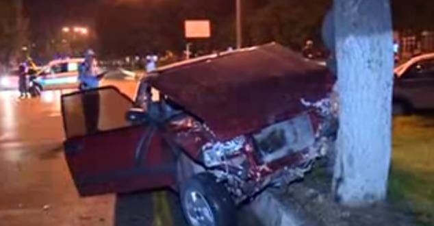 Yeni Sanayi Sitesi Gülkent Devlet Hastanesi kavşağında iki aracın çarpışması