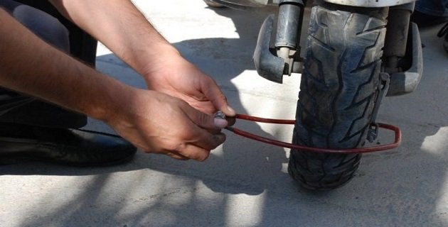 Isparta’da çeşitli mahallelerde park halinde iken çalınan 6 ayrı “Motosiklet