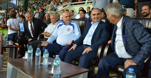 Isparta Valisi Şehmuz Günaydın yarın oynanacak olan Isparta Davrazspor –