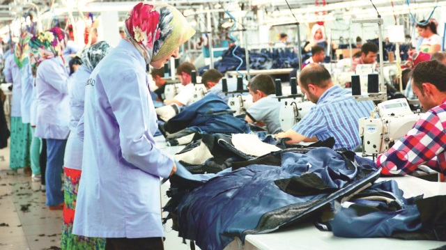 Yılbaşında net bin 300 lira olarak belirlenen asgari ücretin ekim