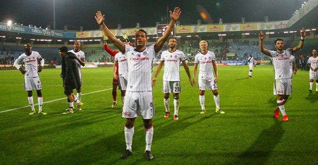 Beşiktaş, Süper Lig'in 6.haftasında Çaykur Rizespor'u Adriano'nun son dakikada attığı