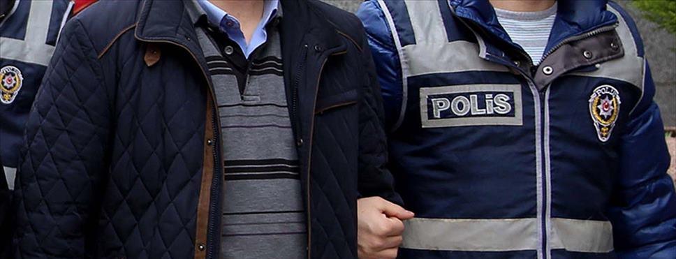 Edinilen bilgiye göre Isparta Emniyet Müdürlüğü ekipleri, aralarında şantaj, hakaret