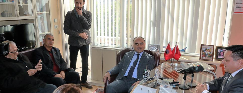 Vali Şehmus Günaydın Türkiye Emekliler Derneği Isparta Şubesini ziyaret etti.