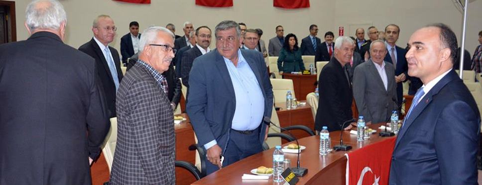 Isparta Valisi Şehmus Günaydın İl Genel Meclisine sürpriz bir ziyarette