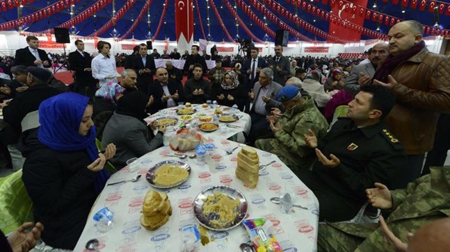 Isparta Belediyesi hain terör saldırılarında şehit düşen vatan evlatlarımız için bugün