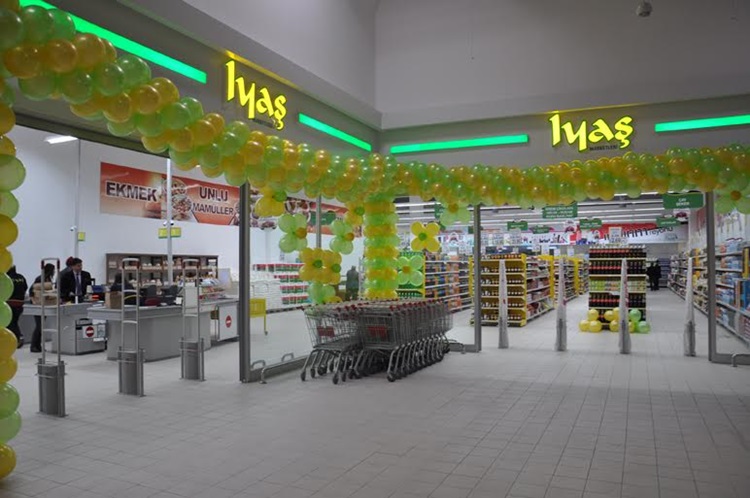 Iyaş Alışveriş Merkezleri marketler zincirine bir yenisini daha ekleyerek 7.