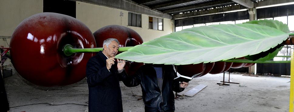Isparta Belediyesi şehir süsleme çalışmalarına devam ediyor. Şehrin altyapısında sona