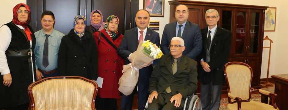 Isparta Valisi Şehmus Günaydın, 3 Aralık Dünya Engelliler Günü dolayısıyla