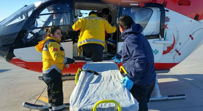 Isparta’nın Şarkikaraağaç ilçesinde kalp krizi geçiren Nizamettin Gürocak Helikopter Ambulans