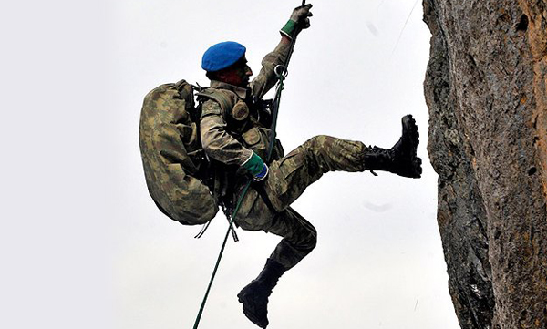 Eğirdir Dağ Komando Okulu ve Eğitim Merkezi Komutanlığında bugün yemin