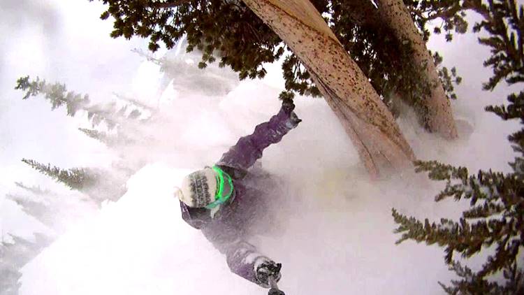 Isparta Davraz Kayak Merkezinde kalabalık ve dikkatsizlik kazayı beraberinde getirdi.