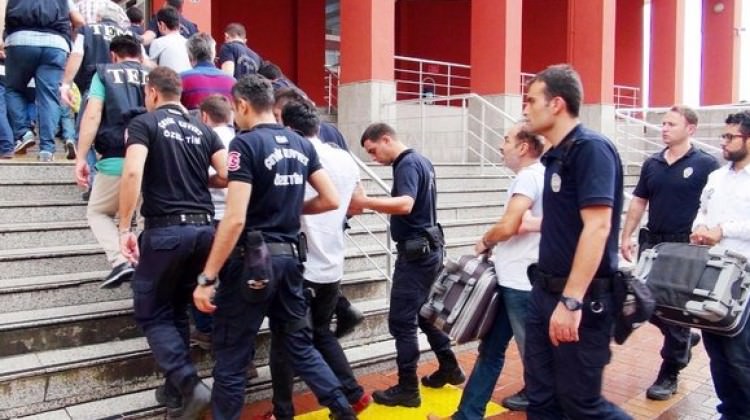 FETÖ/PDY soruşturması kapsamında şifreli haberleşme programı “ByLock”ta 30 bin kişinin