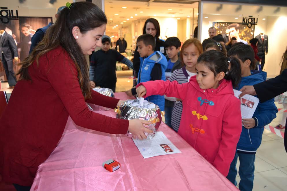 Iyaşpark Alışveriş ve Yaşam Merkezi okulların yarıyıl tatiline girmesiyle birlikte