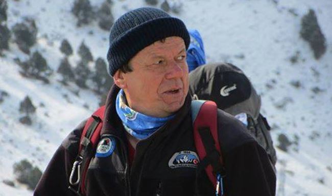 Dünyanın göz bebeği bir ülkede yaşıyor, cennet gibi nimetlerden faydalanıyoruz.