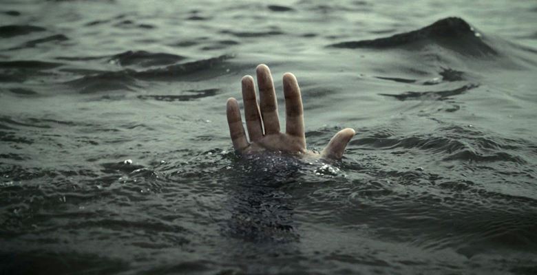 Isparta’nın Sütçüler ilçesinde küçük bir gölete serinlemek için giren 18