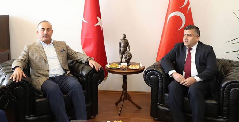 Referandum çalışmaları kapsamında Isparta’ya gelen Dışişleri Başkanı Mevlüt Çavuşoğlu, AK