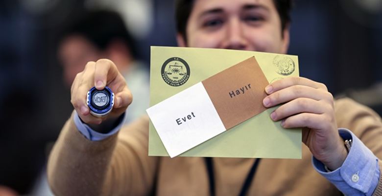 Isparta’da Cumhurbaşkanlığı Hükümet Sistemi’ne geçişi öngören anayasa değişikliği halk oylamasına