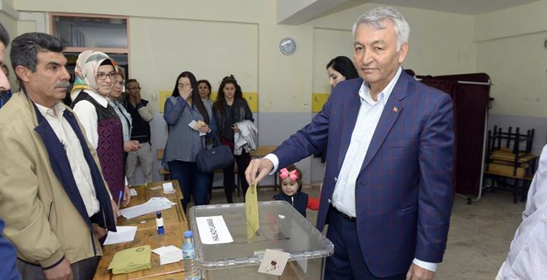Isparta Belediye Başkanı Yüksek Mimar Yusuf Ziya Günaydın, Cumhurbaşkanlığı Hükümet