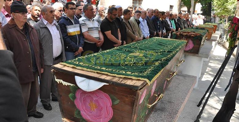 Isparta’yı yasa boğan kazada Mut ailesinin 4 ferdi son yolculuklarına