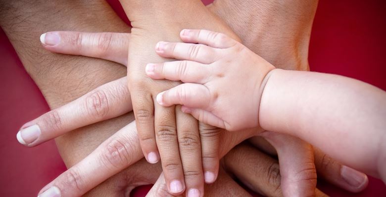 Isparta Valiliği tarafından koruyucu ailelere iftar daveti verildi. Davete Vali