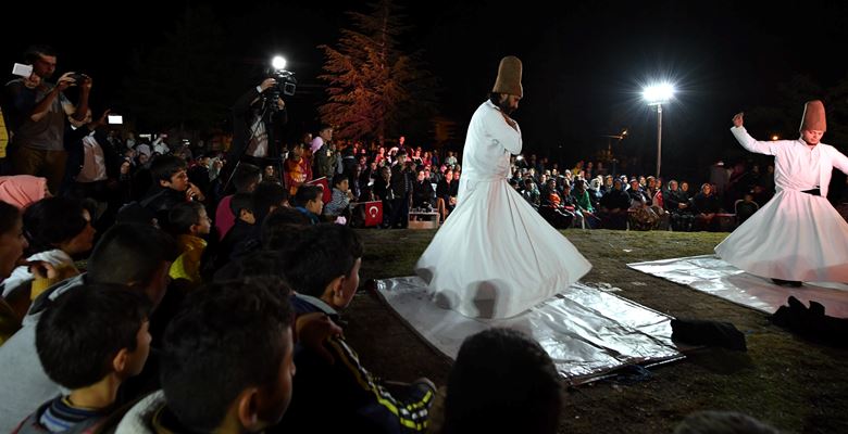 Isparta Belediyesi Ramazan Şenlikleri kapsamında ‘Şehirde Ne Varsa Köyde de